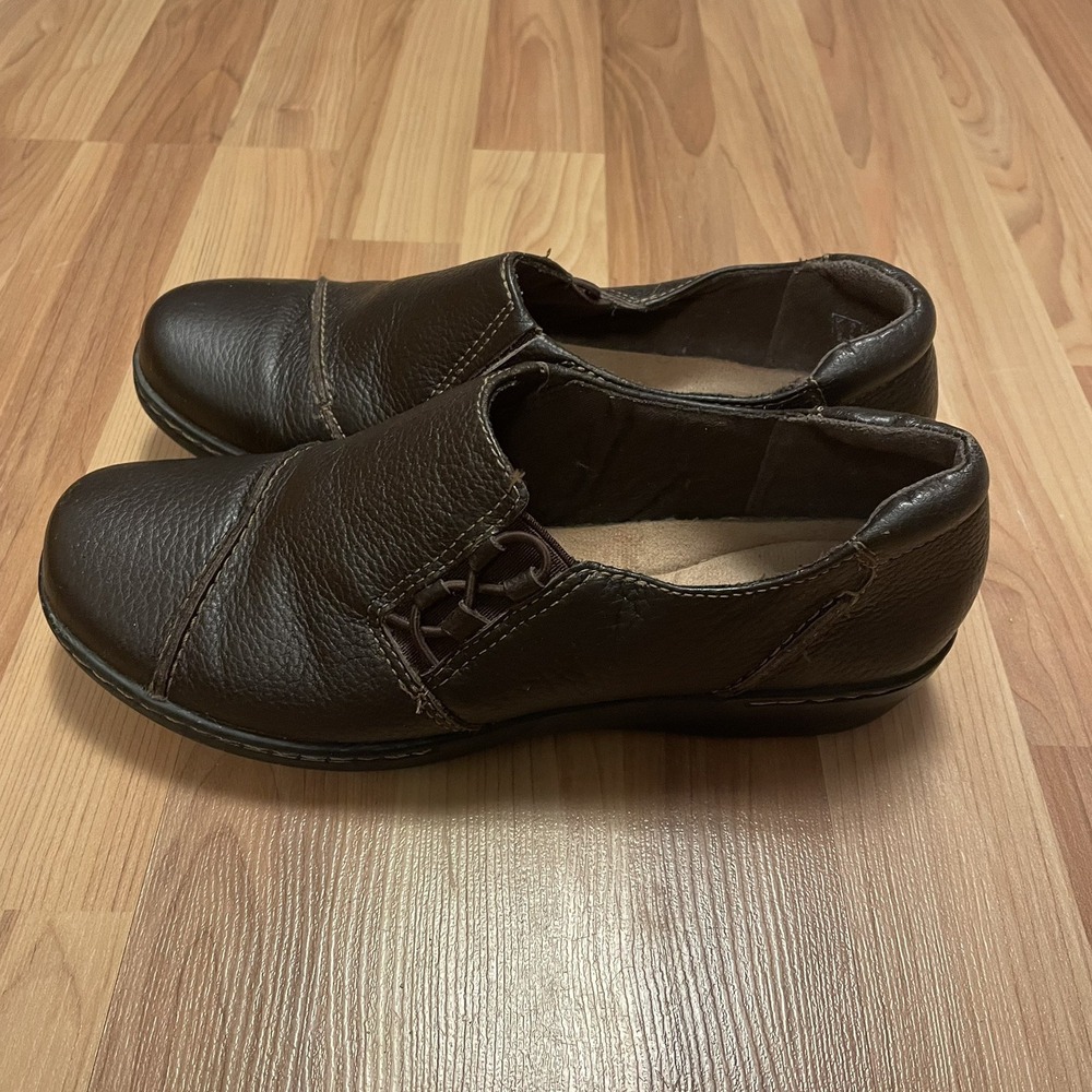 CLARKS Collection Women's Size 9 Brown Leather Slip On Cushion Comfort Office - Picture 6 of 11